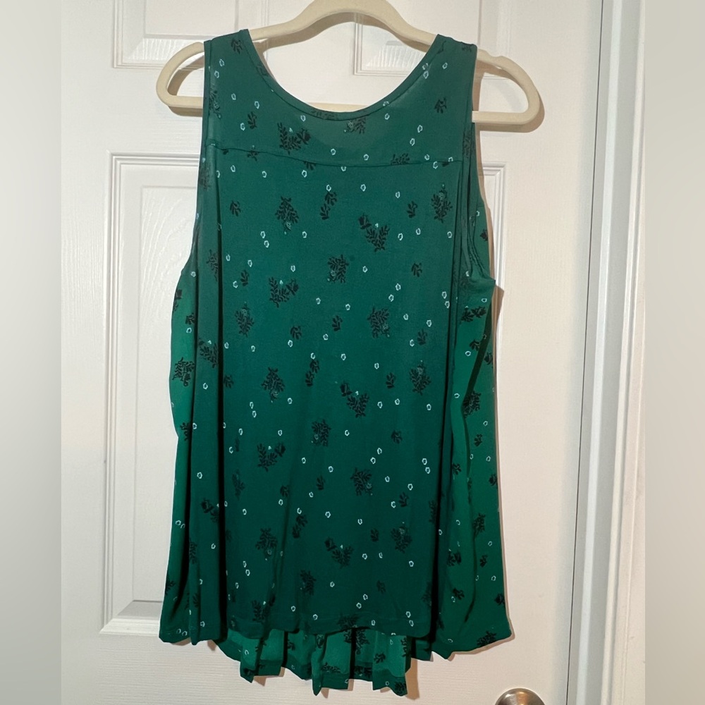 🦋 LOFT Green Floral pleated back Tank Top size xlarge